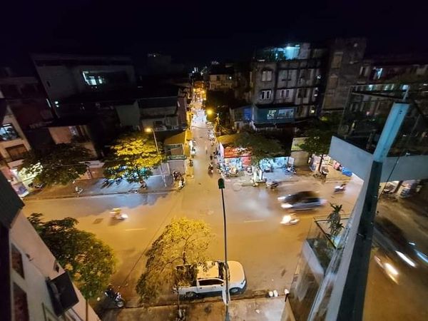 Bán nhà mặt phố Thanh Nhàn – 45/50m2, 4.5 tầng, mt 4.6m, giá chào 13.5 tỷ, (có thương lượng).